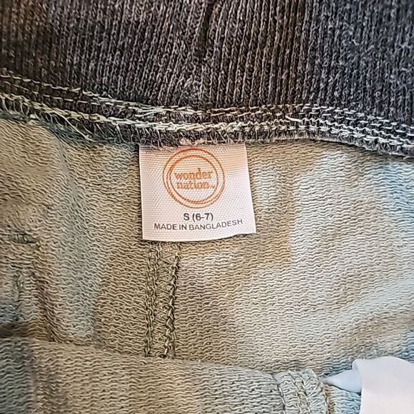 Mint green shorts size S 6/7 - Picture 4 of 8